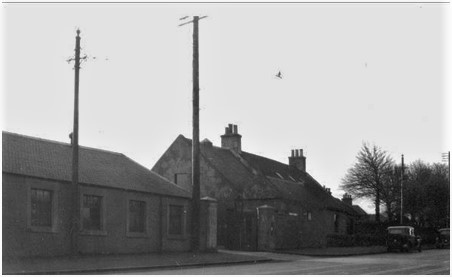 Photo of the entrance to Touch Beachworks from Halbeath Road, now location of Kwik-Fit