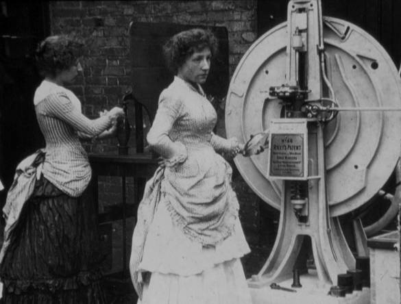Bottle-Fillers at Baldridge Works c.1900