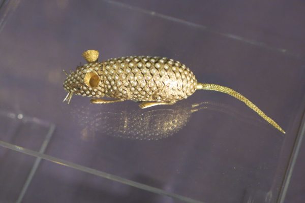 Photo of the clockwork mouse
