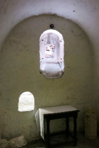 Photo of the Saxon Crypt