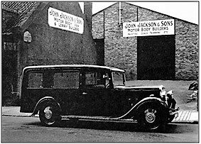 Photo C. 1935 – A Jackson bodied hearse outside the new Pittencrieff Street premises