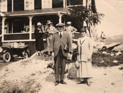 Photo of Charles & Janet Hill on holiday in Wales c. 1920