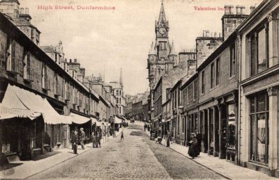 Postcard showing Dunfermline High Street
